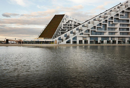 Edit_big_8house_copenhagen_28092010-0659_large