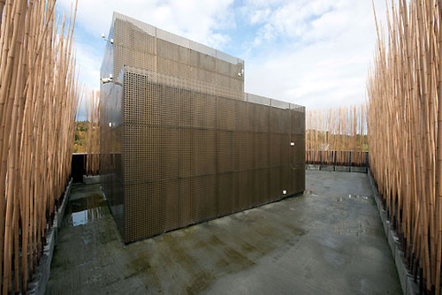 146ag20100922d6644_large