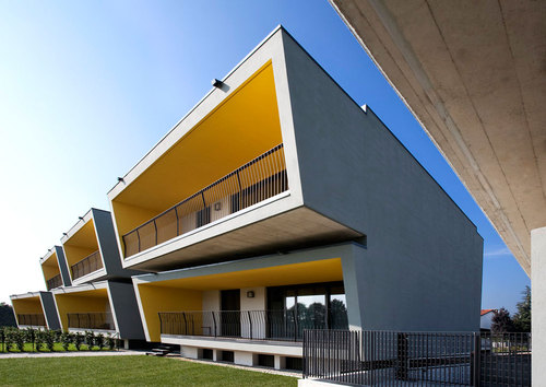 Aquilialberg_shift-housing_04_photo-by-fabrizio-marchesi_large