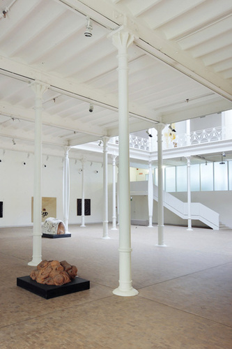 08_tapies_finalb_09_large
