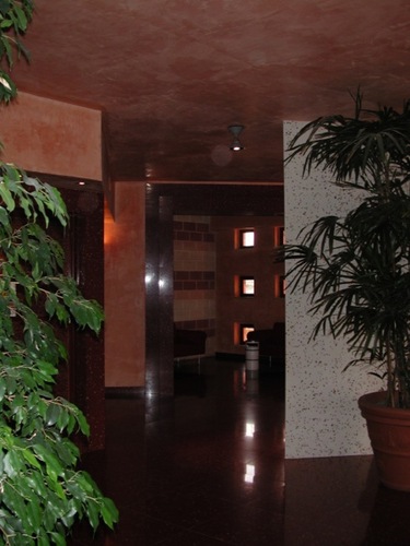 222012408_large