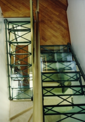 719378689_large