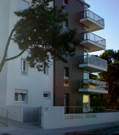 Imm_002a_large