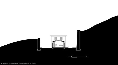 Dans-la-douve-_1__large