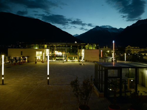 Therme_piazza_large