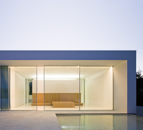 7_main_room_large