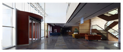 04_hall_large