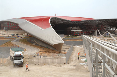 Nastasi_ferrariworld_aldar_previews_1200-3_large