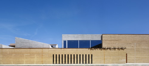 02_piscina_toro_vier_arquitectos_large