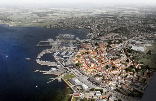 Jds-klar-creo_fab_faaborg-harbour-bath_aerial-view_large