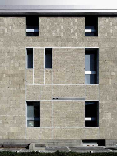 867010826_large