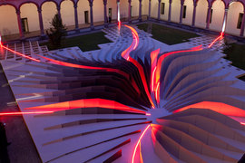 Zaha_hadid_2011_08_normal