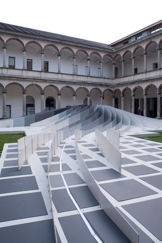 Zaha_hadid_2011_03_large