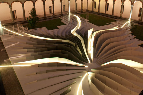 Zaha_hadid_2011_12_large