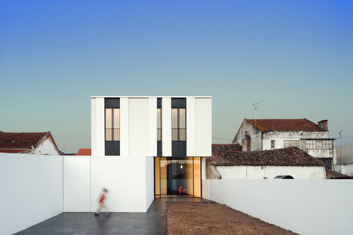 Cvdb_p077_jarego_house_picture-01_large