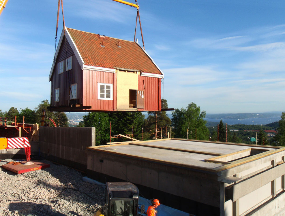 Holmenkollen-a4_full