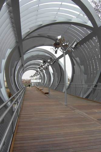 2011-03-24_glp_madrid_passerelle-arganzuela_03_large