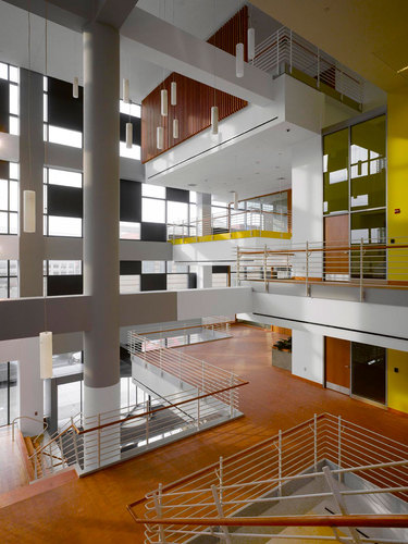 360-atrium-rh1901-0026-photo-roland-halbe_large