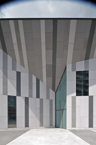 06_fpl7069_large