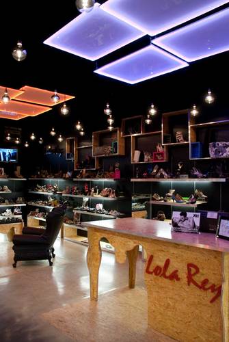 Lola-rey_parquesur-_1-of-6__large