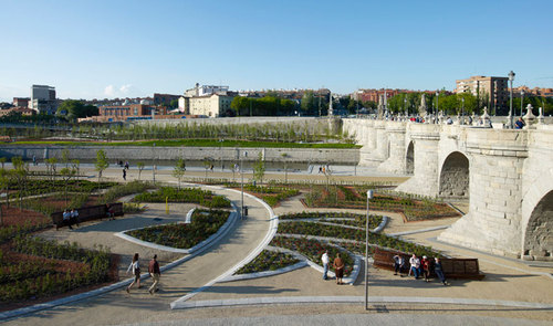 Madrid-rio---river-garden-at-toledo-bridge-¸jeroen-musch_large