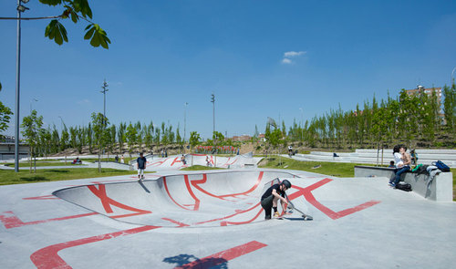 Madrid-rio---skate-park-at-arganzuela-park-¸jeroen-musch_large