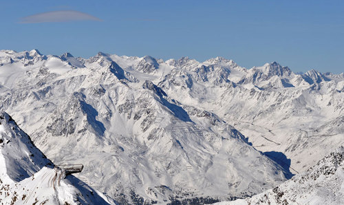Lac-top-pic-002-web_large