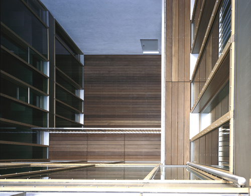 000414_low_large