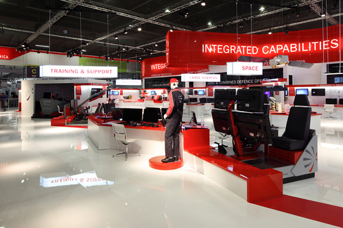 05_stand_fnm_2011_large
