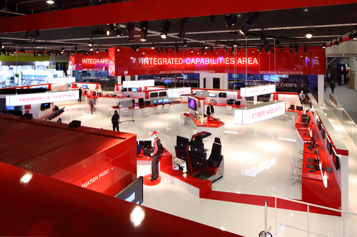 24_stand_fnm_2011_large