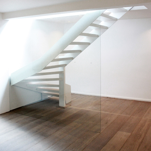 Lateral_staircase_large