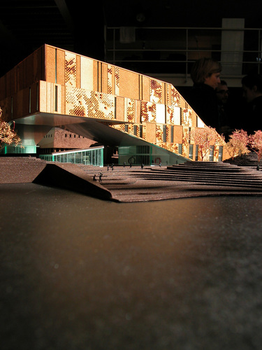 Book_photo_model_04_large