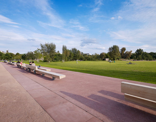 Com_loidl_berlinpark_20110904-0979_large