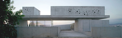 Jds_casa-con-huerto-de-cerezos-05_fa_large