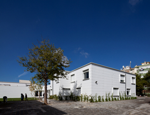 Esc-sta_02f_large