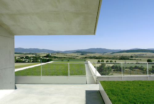 07-etura_large