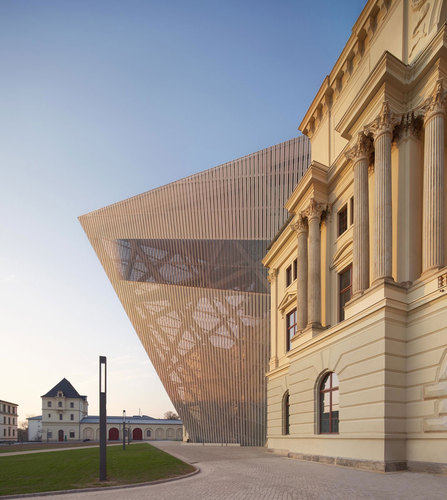 Daniel-libeskind-dmhm-19_large