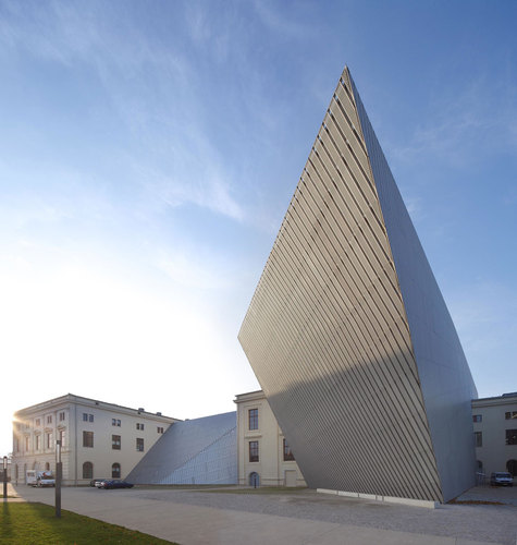 Daniel-libeskind-dmhm-23_large