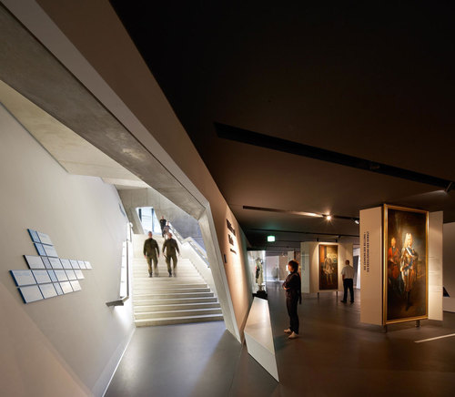 Daniel-libeskind-dmhm-32_large