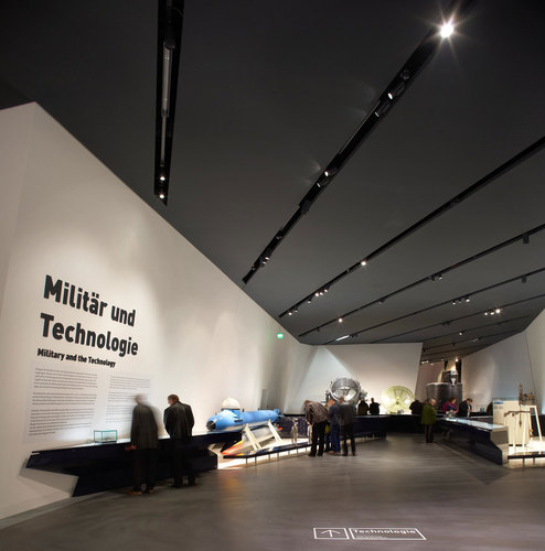 Daniel-libeskind-dmhm-42_large