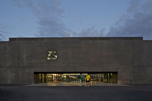 Z504_parvis_photo-philippe-ruault-_large