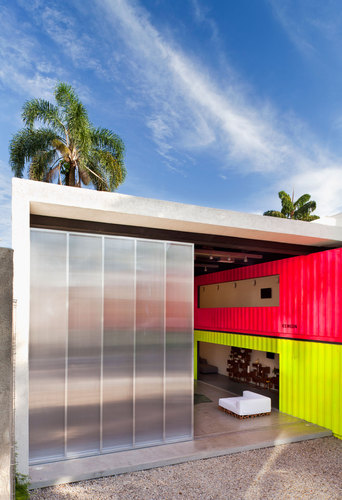 20110130_marcio-kogan_decameron_140_large