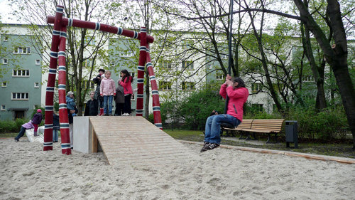 Kal_playground_5_large