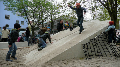 Kal_playground_3_large