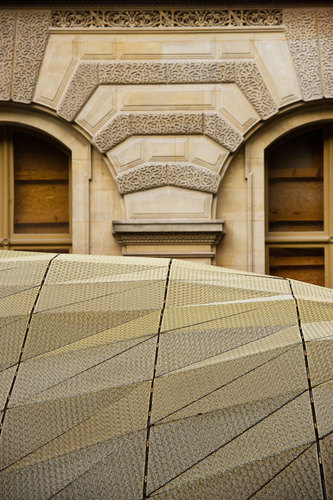 30---la-couverture-de-la-cour-visconti_large