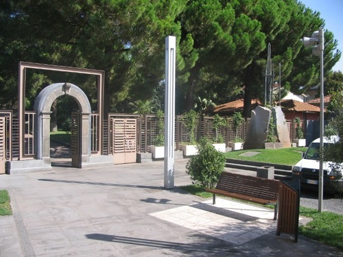 Riqualif_piazza_alpini_nicolosi8_large