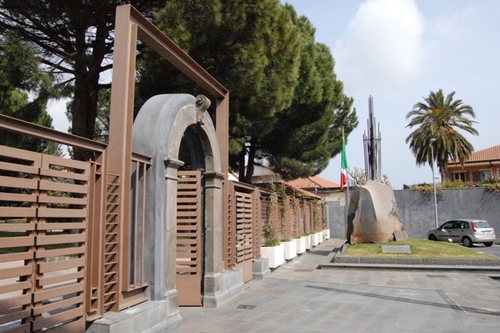 Riqualif_piazza_alpini_nicolosi6_large