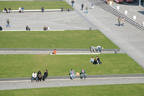 Play_of_horizons_large