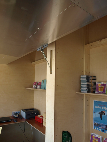 Interieur_auvent_ouvert_72dpi_large