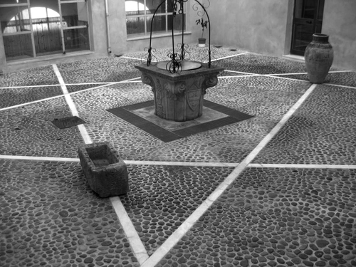 Chiostro_large